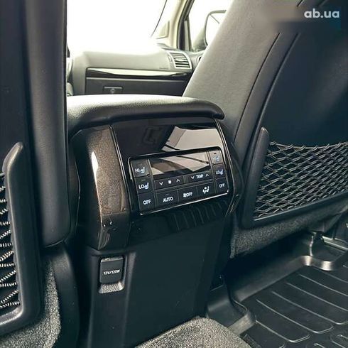 Toyota Land Cruiser Prado 2023 - фото 18