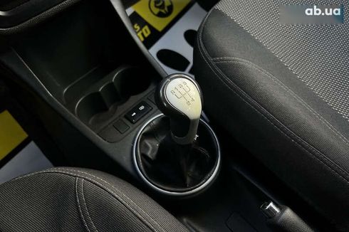 Skoda Fabia 2009 - фото 16