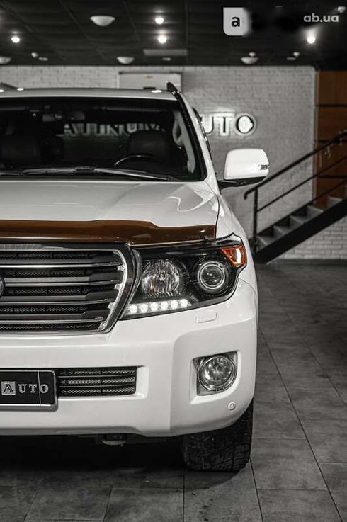 Toyota Land Cruiser 2014 - фото 15