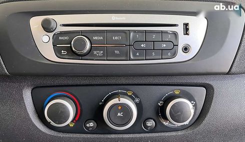 Renault Scenic 2012 - фото 14