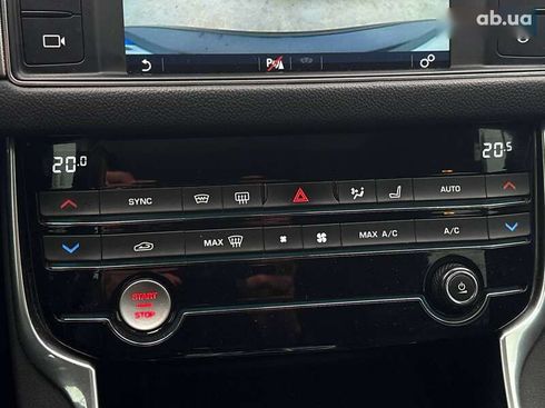 Jaguar XF 2016 - фото 25