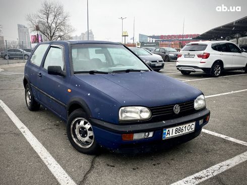 Volkswagen Golf 1996 синий - фото 5