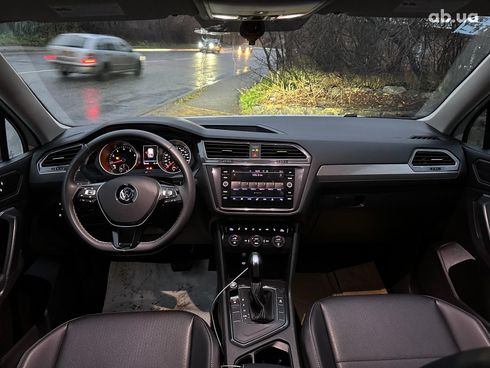 Volkswagen Tiguan 2021 белый - фото 31