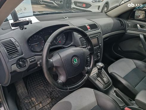 Skoda Octavia 2006 черный - фото 21