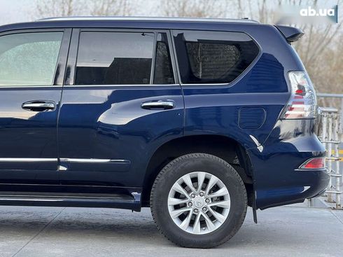 Lexus GX 2019 - фото 16