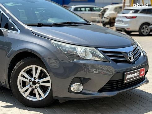 Toyota Avensis 2012 серый - фото 4