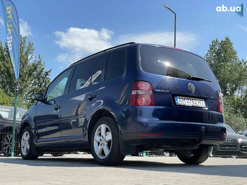 Volkswagen Touran 2009 - фото 21