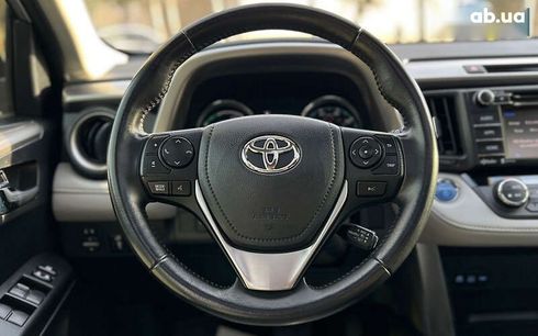Toyota RAV4 2017 - фото 10