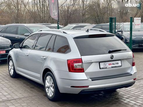 Skoda Octavia 2017 - фото 22