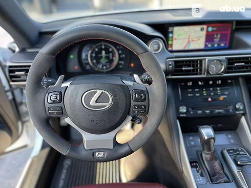 Lexus IS 2017 - фото 15