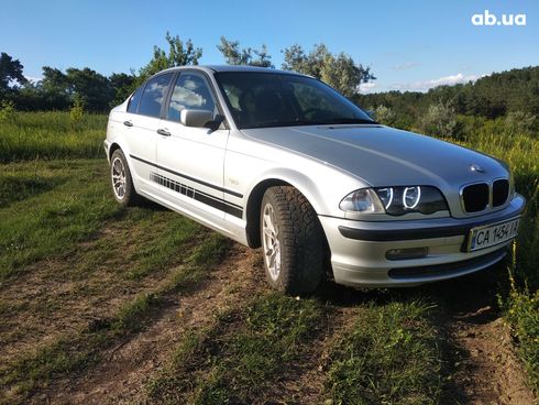 BMW 3 серия 2001 серебристый - фото 3