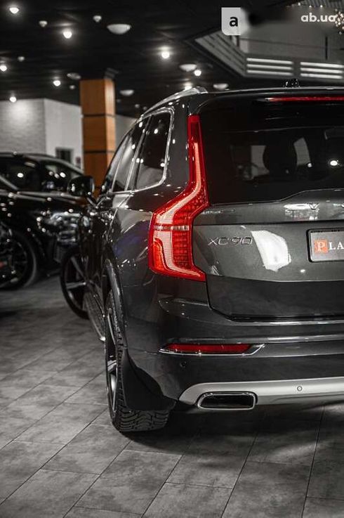 Volvo XC90 2017 - фото 28