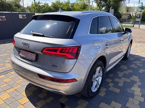 Audi Q5 2018 - фото 8
