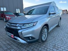 Продаж вживаних Mitsubishi Outlander 2022 року у Львові - купити на Автобазарі