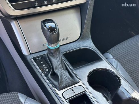 Hyundai Sonata 2015 серый - фото 17