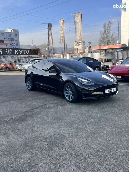 Tesla Model 3 2021 - фото 18