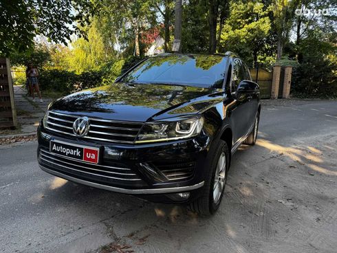 Volkswagen Touareg 2017 синий - фото 2