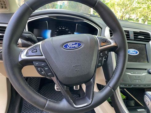 Ford Fusion 2015 красный - фото 27