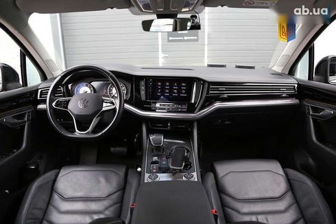 Volkswagen Touareg 2020 - фото 16