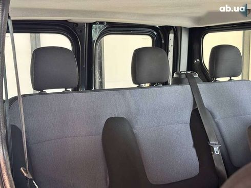 Opel Vivaro 2017 - фото 30