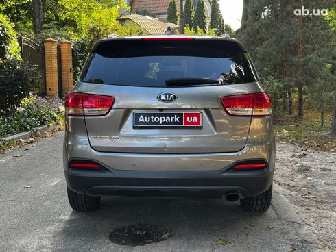 Kia Sorento 2016 серый - фото 8