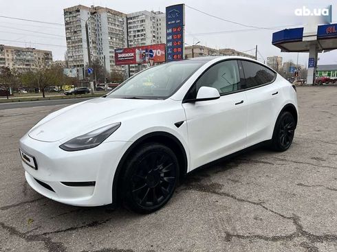 Tesla Model Y 2023 - фото 7