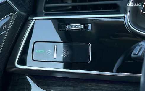 Audi Q7 2020 - фото 26