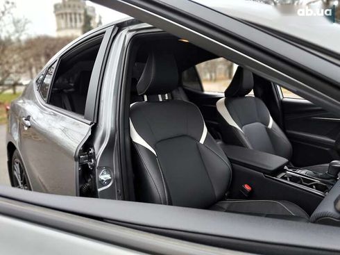 Toyota Camry 2024 - фото 26