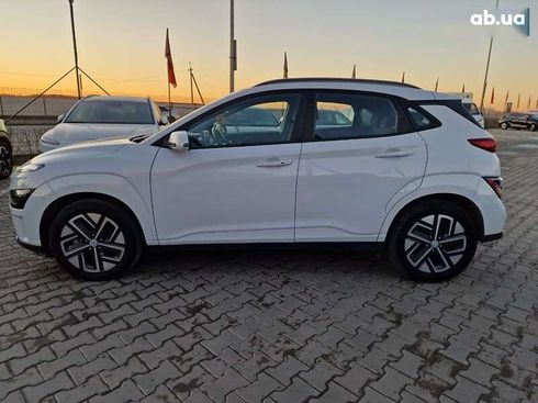 Hyundai Kona Electric 2021 - фото 6