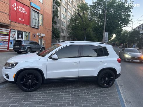 Volkswagen Tiguan 2012 белый - фото 10