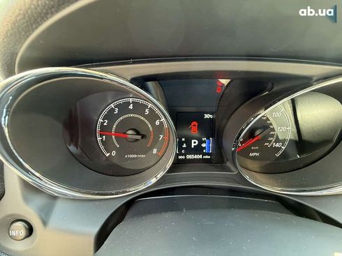 Mitsubishi Outlander 2015 - фото 21