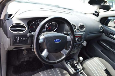 Ford Focus 2010 - фото 6