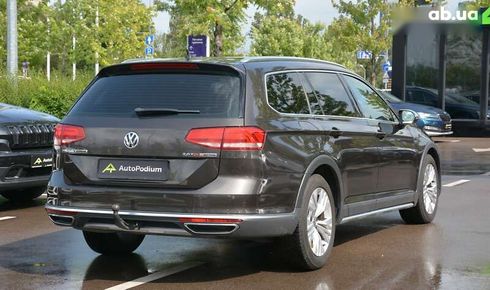 Volkswagen passat alltrack 2017 - фото 15