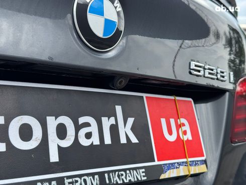BMW 5 серия 2015 серый - фото 12