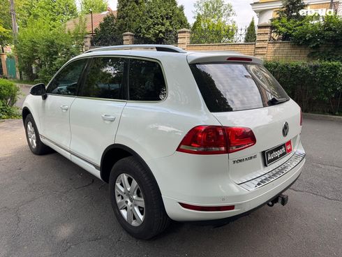 Volkswagen Touareg 2014 белый - фото 9