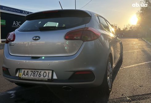 Kia Cee'd 2013 серебристый - фото 3