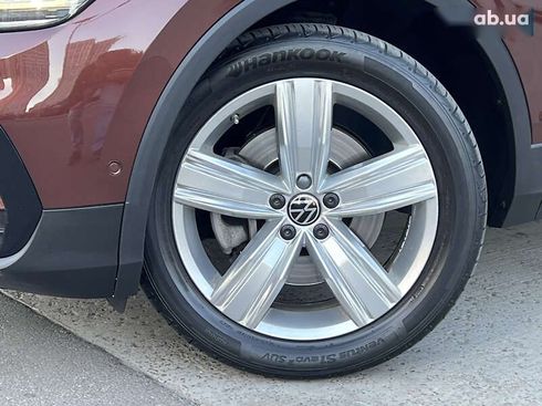 Volkswagen Tiguan 2021 - фото 17