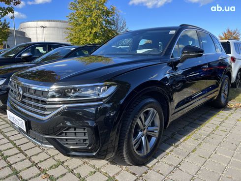 Volkswagen Touareg 2023 - фото 10