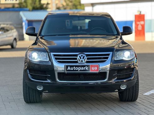 Volkswagen Touareg 2008 черный - фото 2