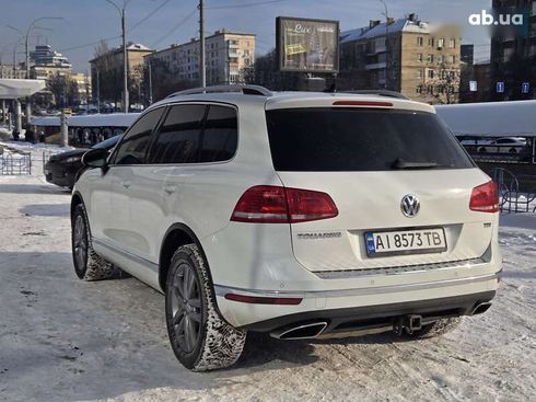 Volkswagen Touareg 2015 - фото 4