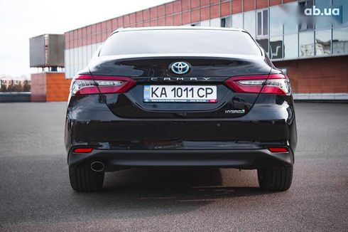 Toyota Camry 2023 - фото 8