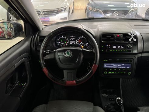 Skoda Fabia 2012 черный - фото 9