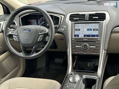 Ford Fusion 2017 - фото 30