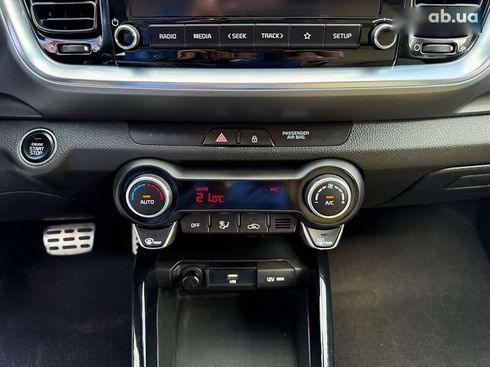 Kia Stonic 2020 - фото 20