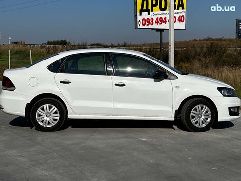 Volkswagen Polo 2016 белый - фото 18