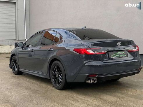 Toyota Camry 2024 - фото 14