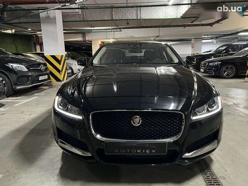 Jaguar XF 2017 - фото 4