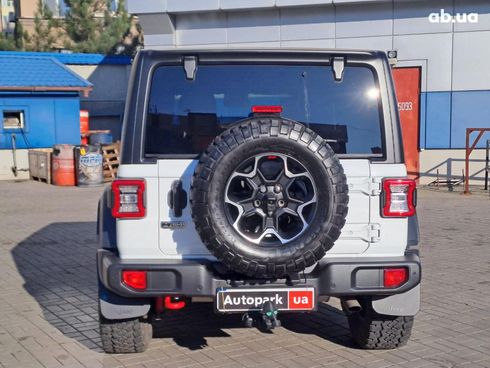 Jeep Wrangler 2023 белый - фото 27