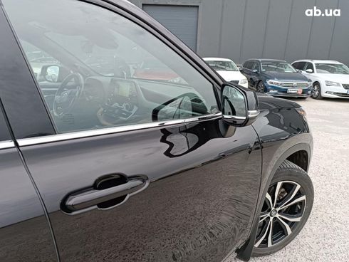 Toyota Highlander 2021 коричневый - фото 5