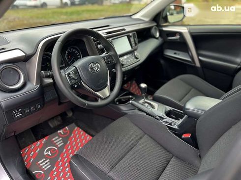 Toyota RAV4 2018 - фото 26